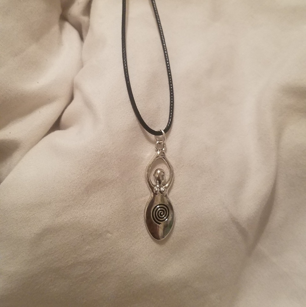 Goddess Venus Spiral Necklace new - Picture 4 of 4